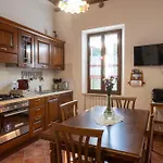 Sant'eugenia91 - Fuori Le Mura Con Parcheggio - Naonbnb Lägenhet