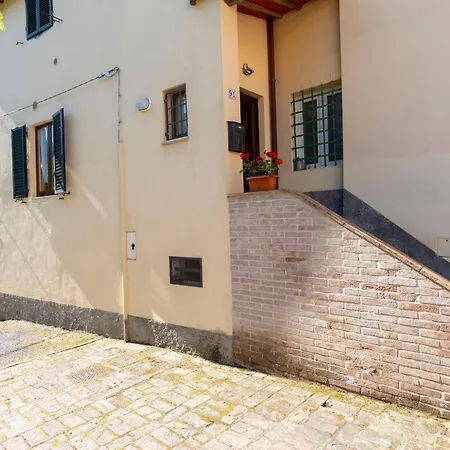 Sant'eugenia91 - Fuori Le Mura Con Parcheggio - Naonbnb Apartmán Siena